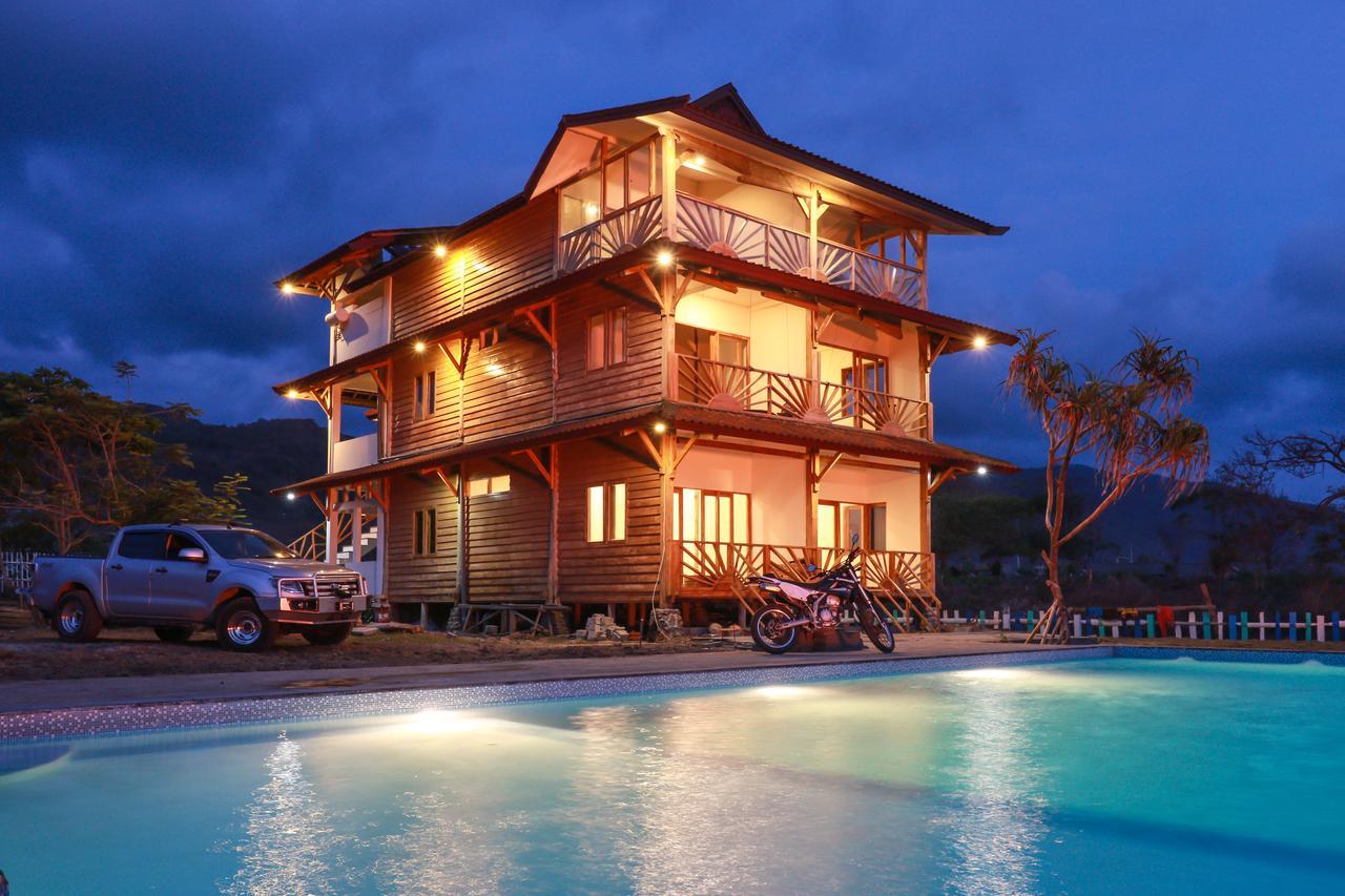The Tree House Sumbawa Hotell Huu Exteriör bild