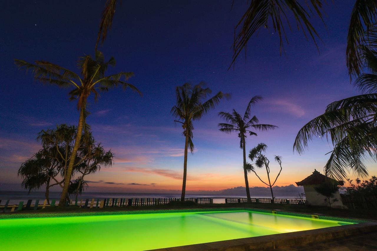The Tree House Sumbawa Hotell Huu Exteriör bild