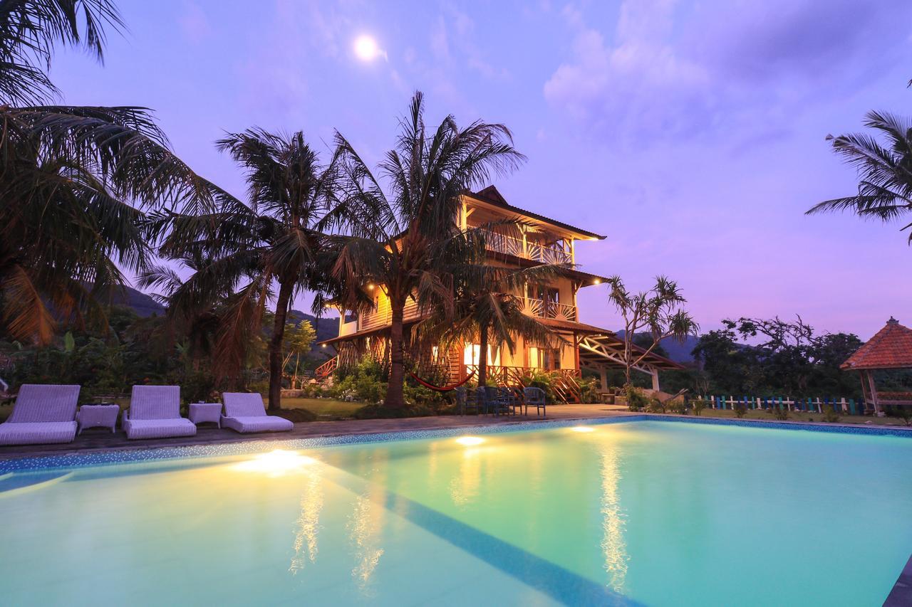 The Tree House Sumbawa Hotell Huu Exteriör bild